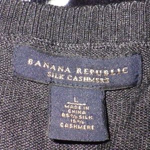 Banana Republic L silk cashmere dark grey crewneck